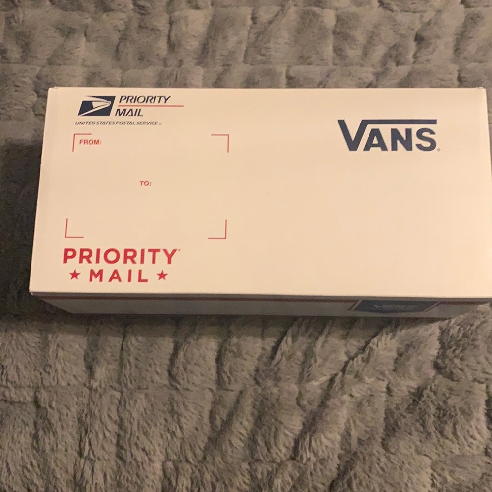 VANS X USPS AUTHENTIC (FIRM PRICE)